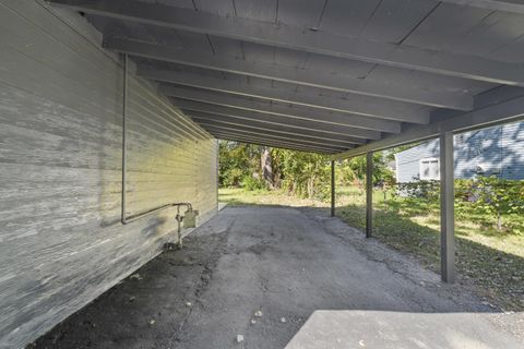 Tiny photo for 991 Antwerp Road, Columbus, OH 43213 (MLS # 225037724)