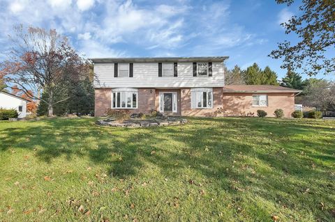 Photo of 13722 Carriage Lane, Pickerington, OH 43147 (MLS # 225043179)