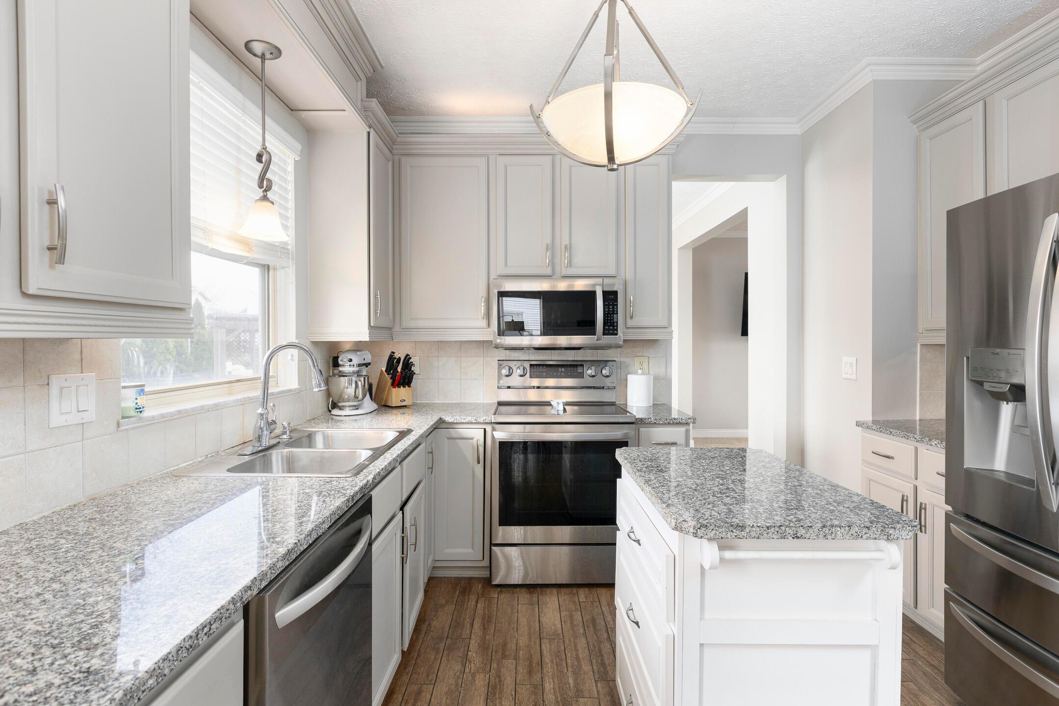 5708 Westbriar Drive, Hilliard, Ohio image 14