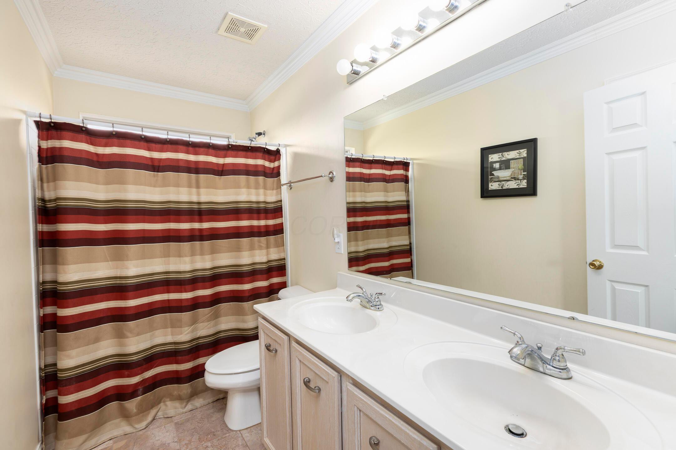 5708 Westbriar Drive, Hilliard, Ohio image 35