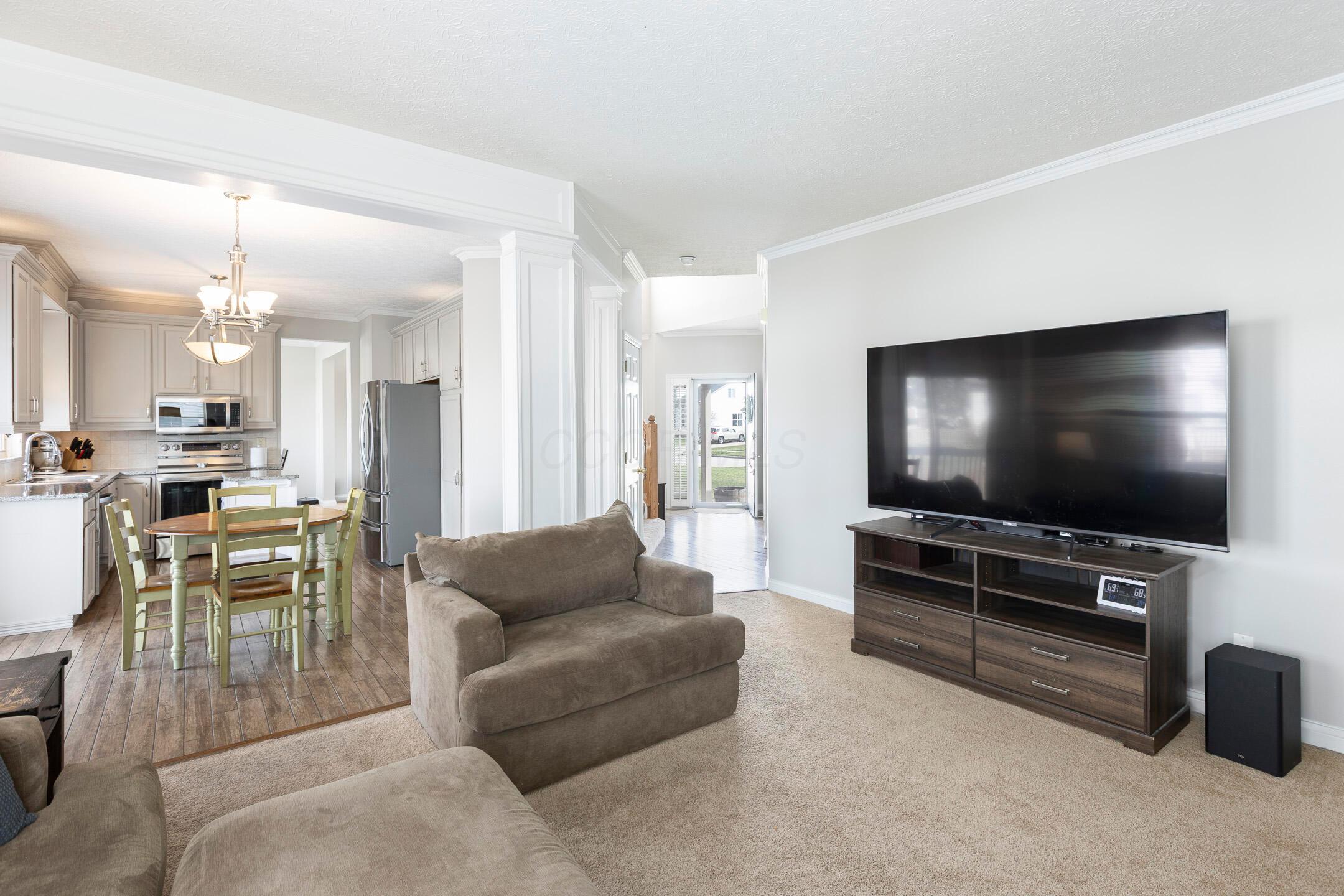 5708 Westbriar Drive, Hilliard, Ohio image 11