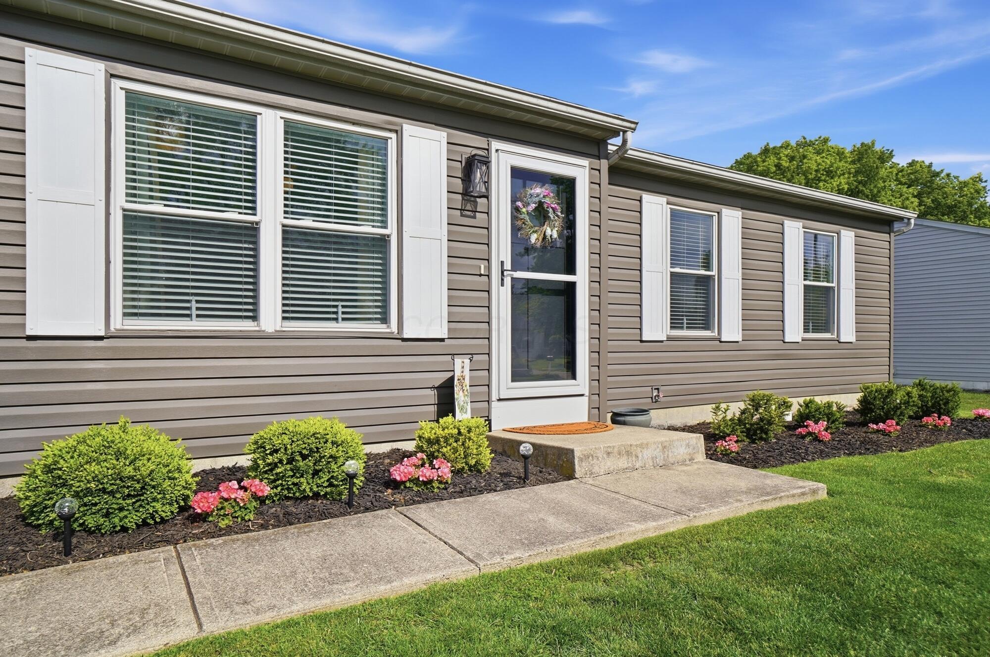 125 Hathaway Road