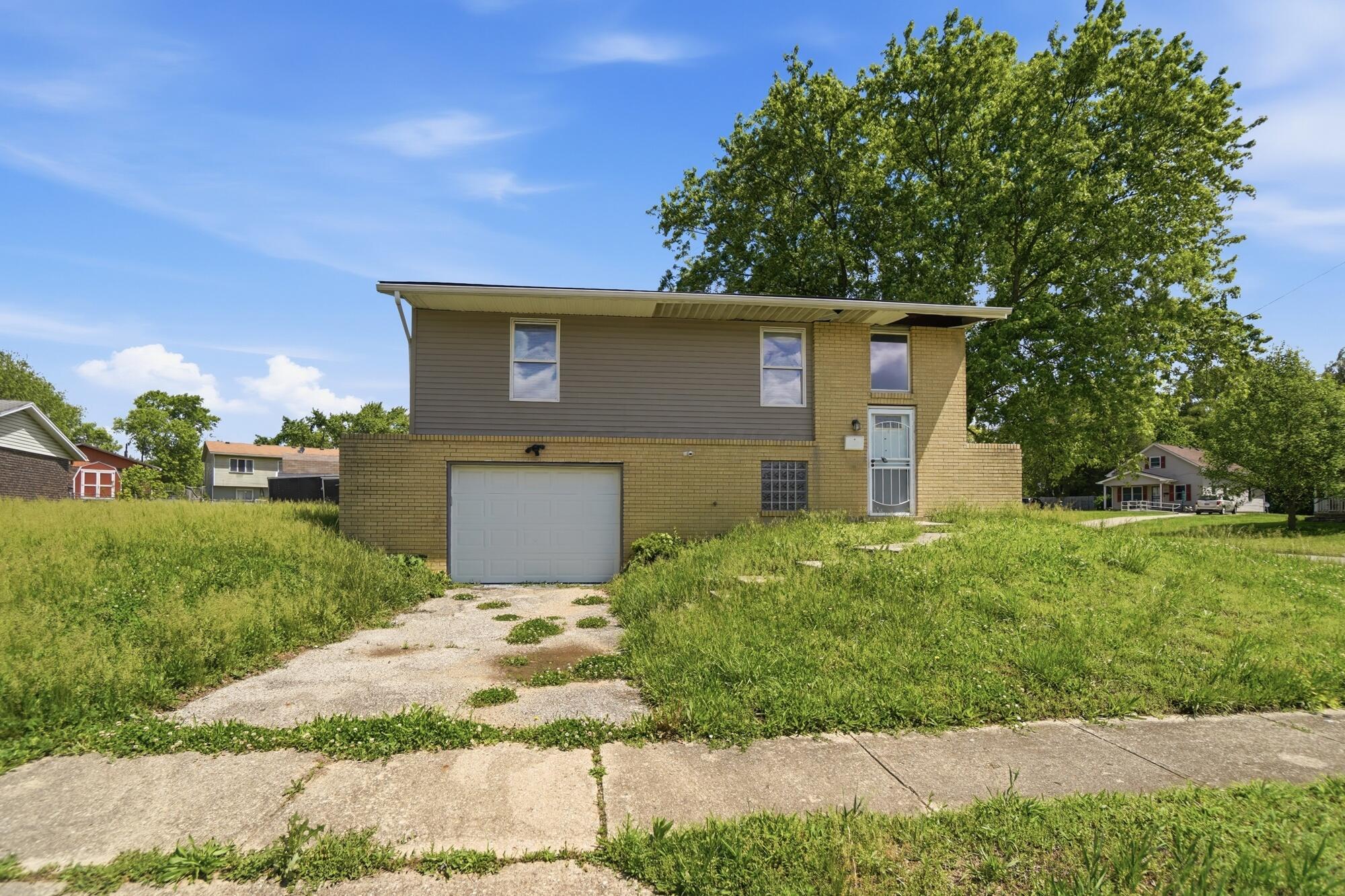 1805 Coretta Court