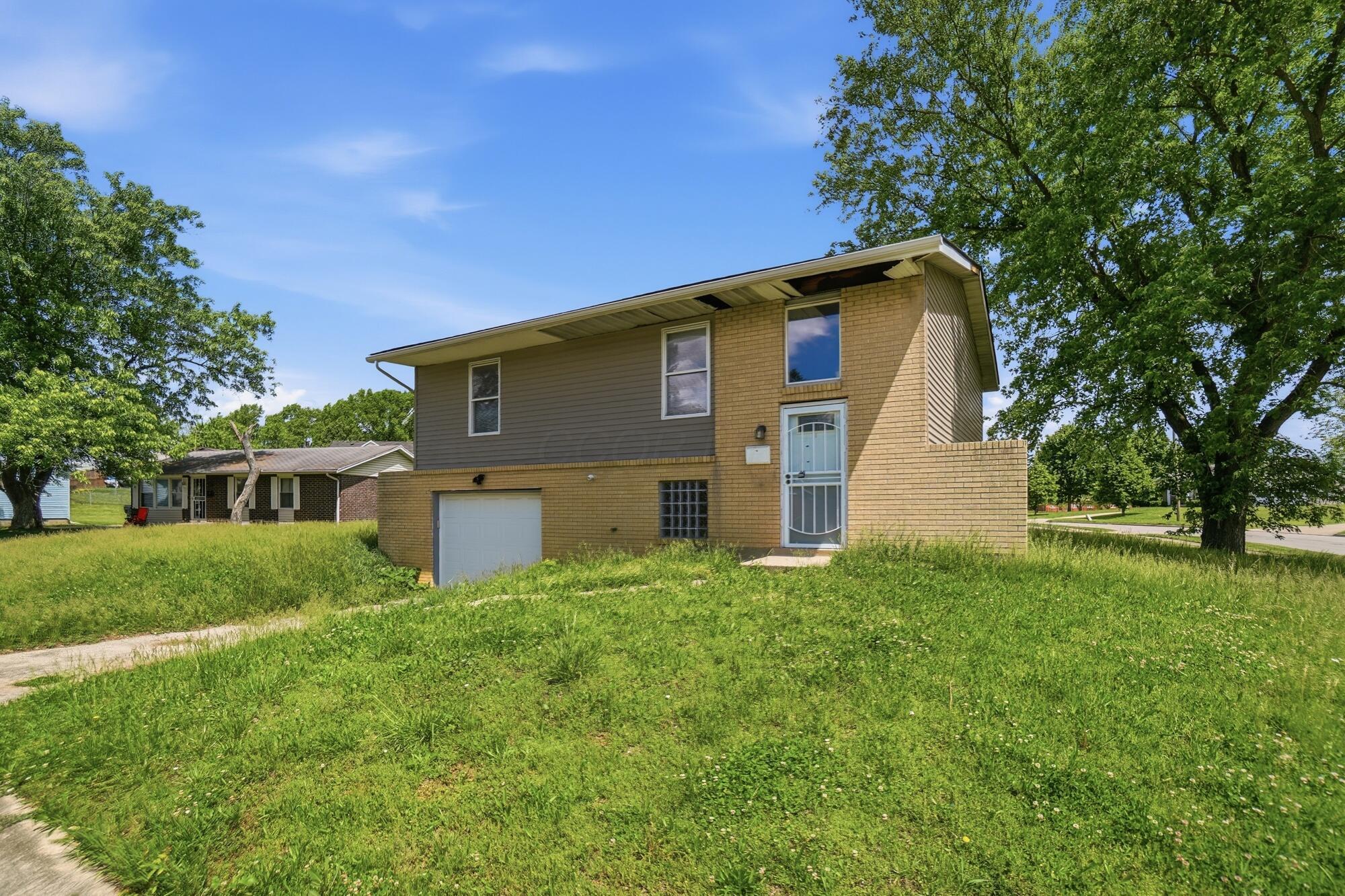 1805 Coretta Court