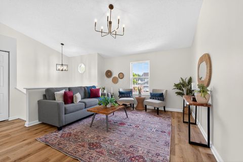 Tiny photo for 367 Effington Lane, Columbus, OH 43207 (MLS # 226015825)