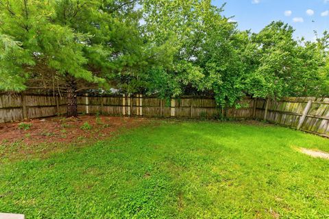Tiny photo for 367 Effington Lane, Columbus, OH 43207 (MLS # 226015825)