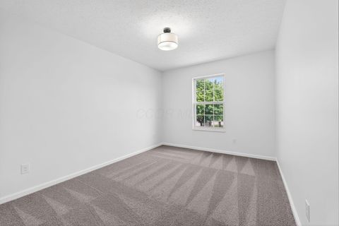 Tiny photo for 367 Effington Lane, Columbus, OH 43207 (MLS # 226015825)