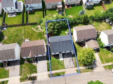Tiny photo for 367 Effington Lane, Columbus, OH 43207 (MLS # 226015825)