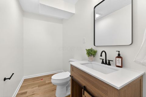 Tiny photo for 367 Effington Lane, Columbus, OH 43207 (MLS # 226015825)