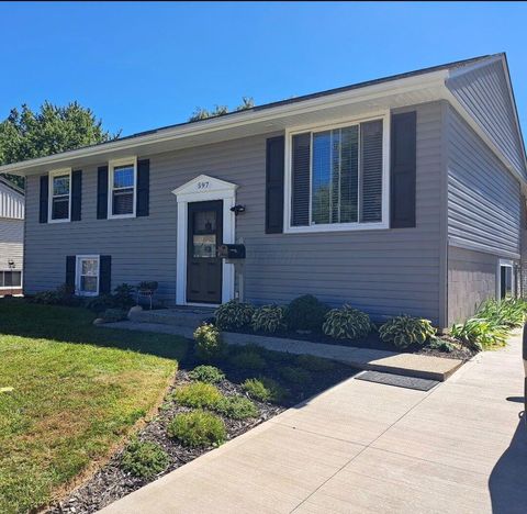 Photo of 597 Knights Avenue, Columbus, OH 43230 (MLS # 225046407)