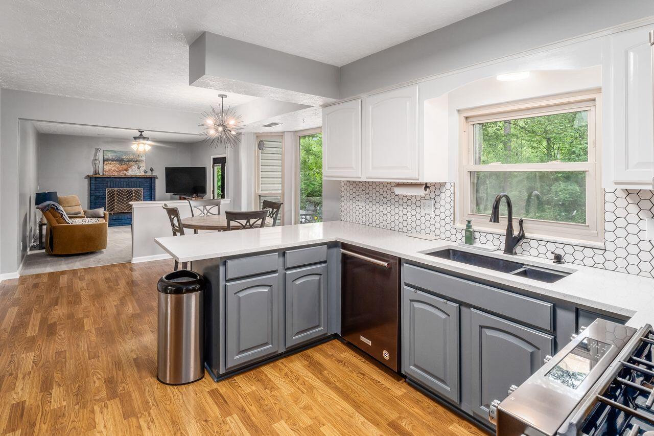 10102 Oxford Drive, Pickerington, Ohio image 6