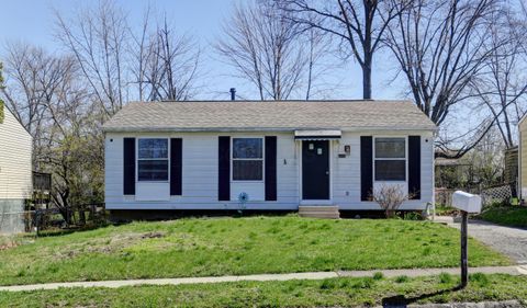 Photo of 1722 Hollow Run Drive, Columbus, OH 43223 (MLS # 226006579)
