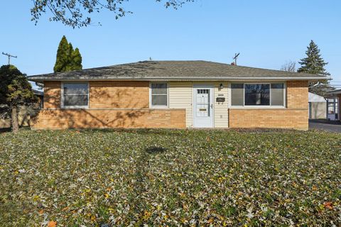 Photo of 2698 Kenny Lane, Grove City, OH 43123 (MLS # 225044253)