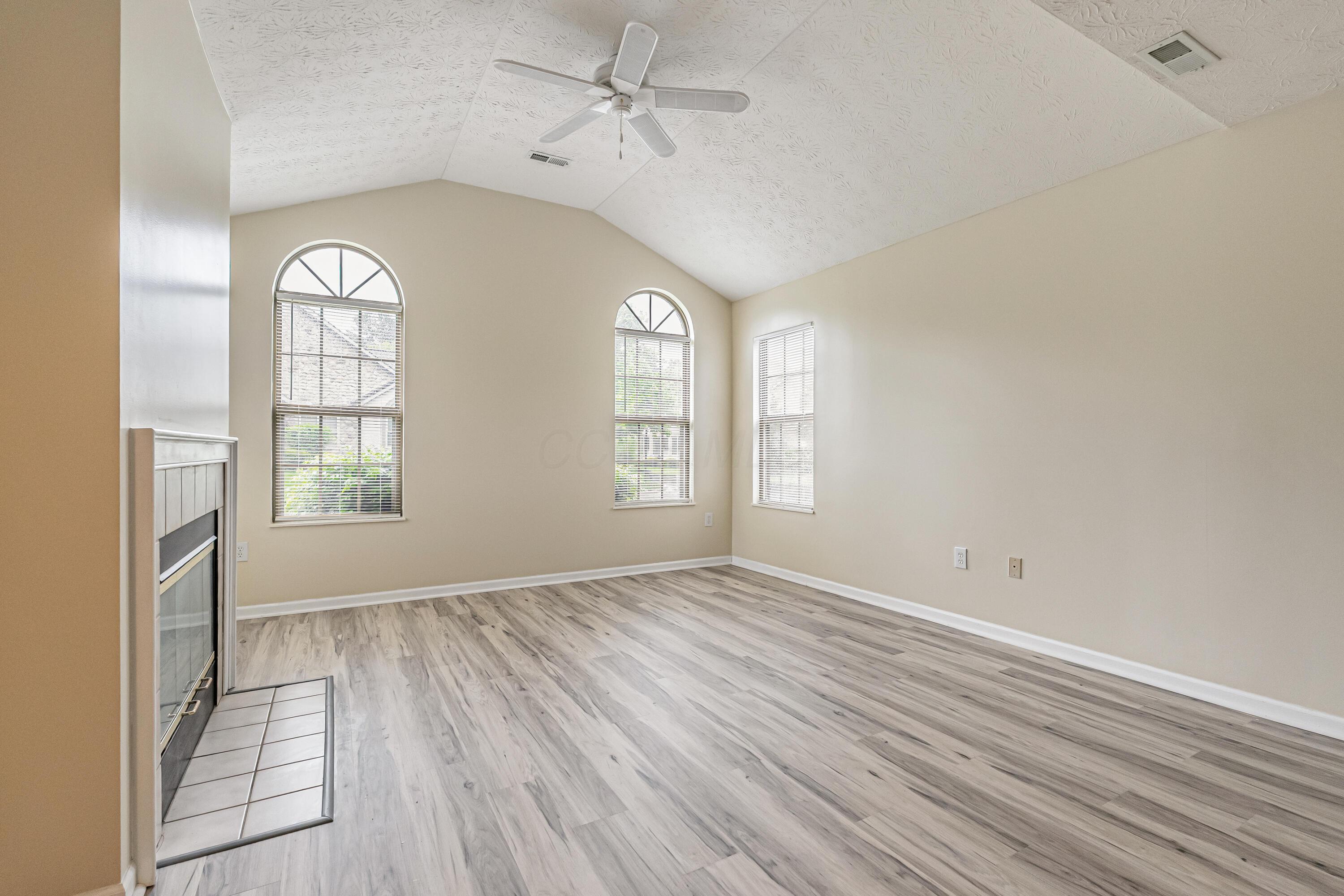 8595 Stonewoods Lane, Powell, Ohio image 4