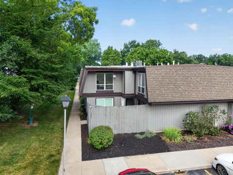 Photo of 5421 Worthington Forest Place E 1A #1A, Columbus, OH 43229 (MLS # 226029962)