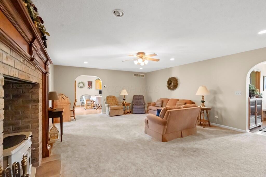 852 Stone Creek Boulevard, Ashland, Ohio image 23