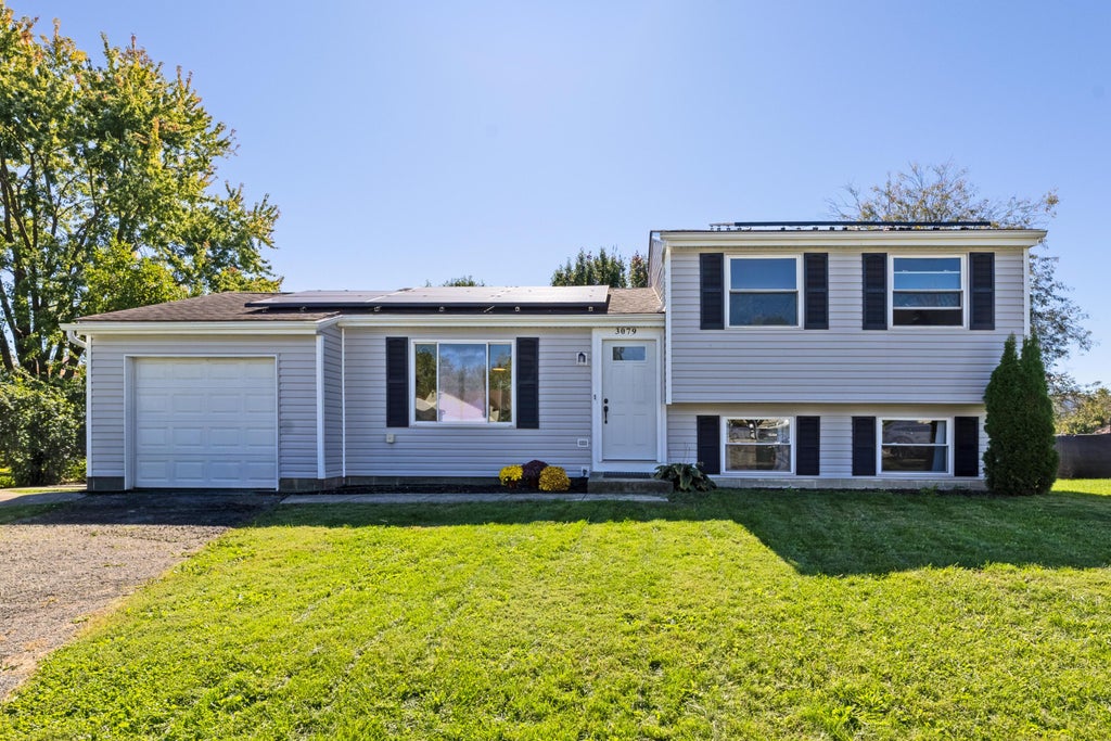 Photo of 3079 Rumford Court, Reynoldsburg, OH 43068 (MLS # 226040107)