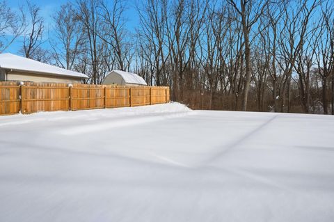 Tiny photo for 260 California Avenue, Springfield, OH 45505 (MLS # 226002723)