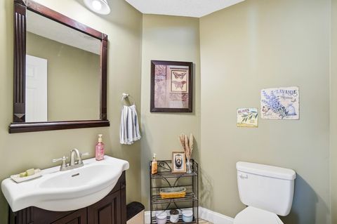 Tiny photo for 260 California Avenue, Springfield, OH 45505 (MLS # 226002723)