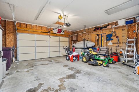 Tiny photo for 260 California Avenue, Springfield, OH 45505 (MLS # 226002723)