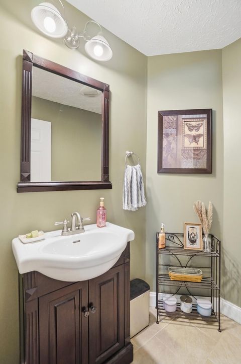 Tiny photo for 260 California Avenue, Springfield, OH 45505 (MLS # 226002723)