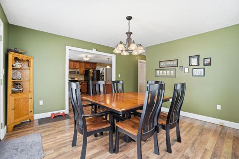 Tiny photo for 260 California Avenue, Springfield, OH 45505 (MLS # 226002723)