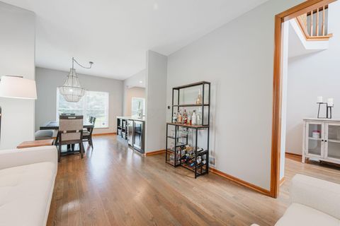 Tiny photo for 516 Ivyside Square, Westerville, OH 43082 (MLS # 226022769)