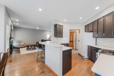 Tiny photo for 516 Ivyside Square, Westerville, OH 43082 (MLS # 226022769)