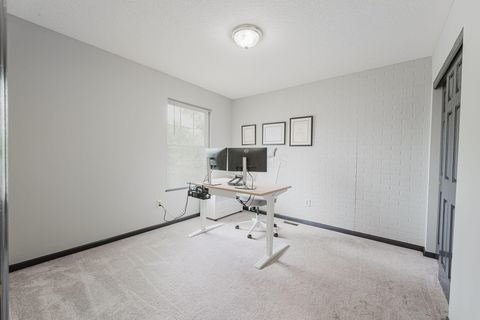 Tiny photo for 516 Ivyside Square, Westerville, OH 43082 (MLS # 226022769)