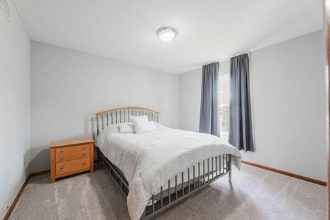 Tiny photo for 516 Ivyside Square, Westerville, OH 43082 (MLS # 226022769)