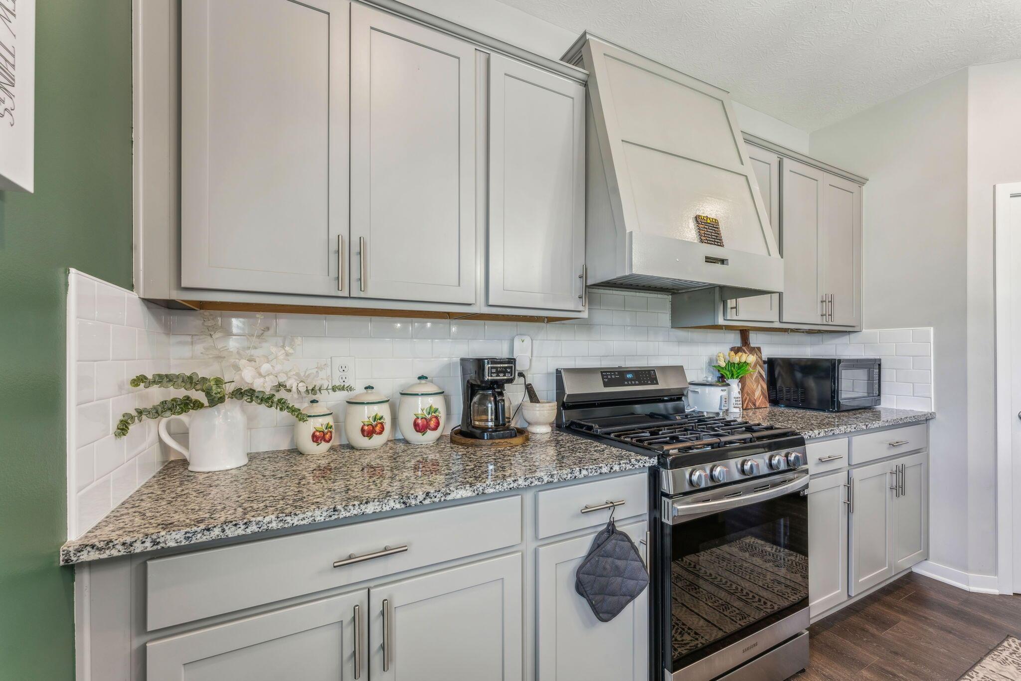 105 Mayfield Drive, Granville, Ohio image 14
