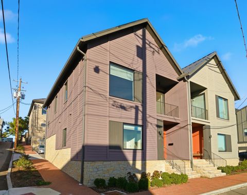 Photo of 33 N Blacksmith Lane, Dublin, OH 43017 (MLS # 226002258)