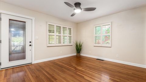 Tiny photo for 343 W Maple Street, Granville, OH 43023 (MLS # 225039545)