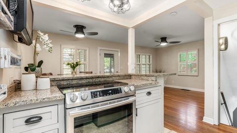 Tiny photo for 343 W Maple Street, Granville, OH 43023 (MLS # 225039545)