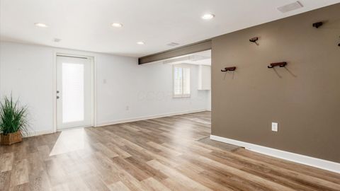 Tiny photo for 343 W Maple Street, Granville, OH 43023 (MLS # 225039545)