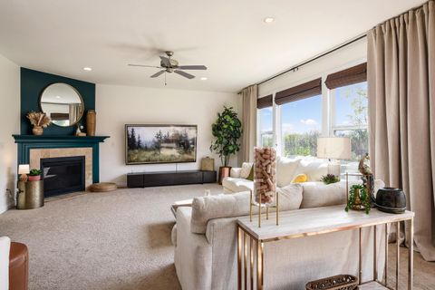 Photo of 3341 Woodland Drive, Hilliard, OH 43026 (MLS # 225039717)