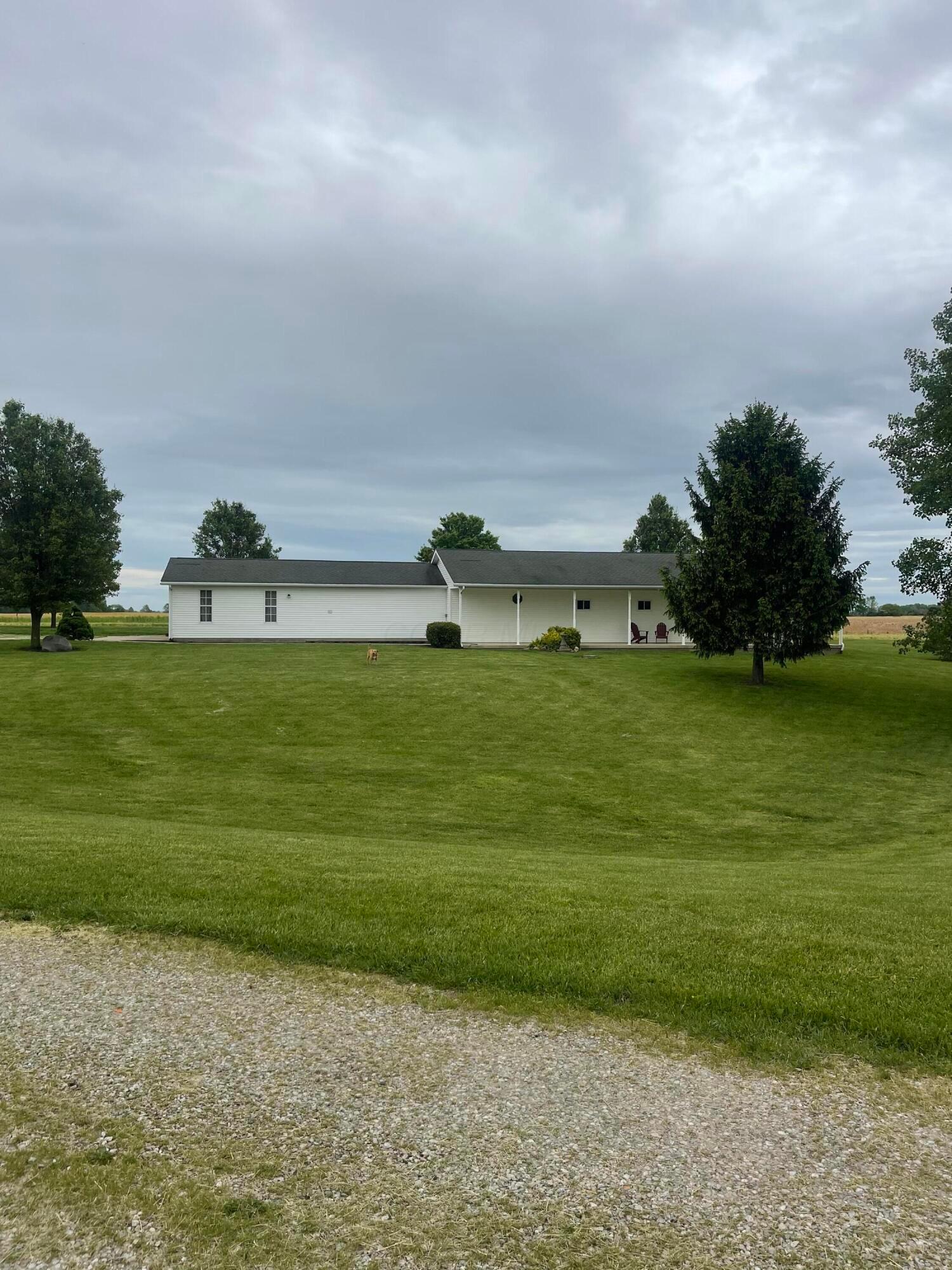 1052 Beehive Grove, Grove City, Ohio image 2