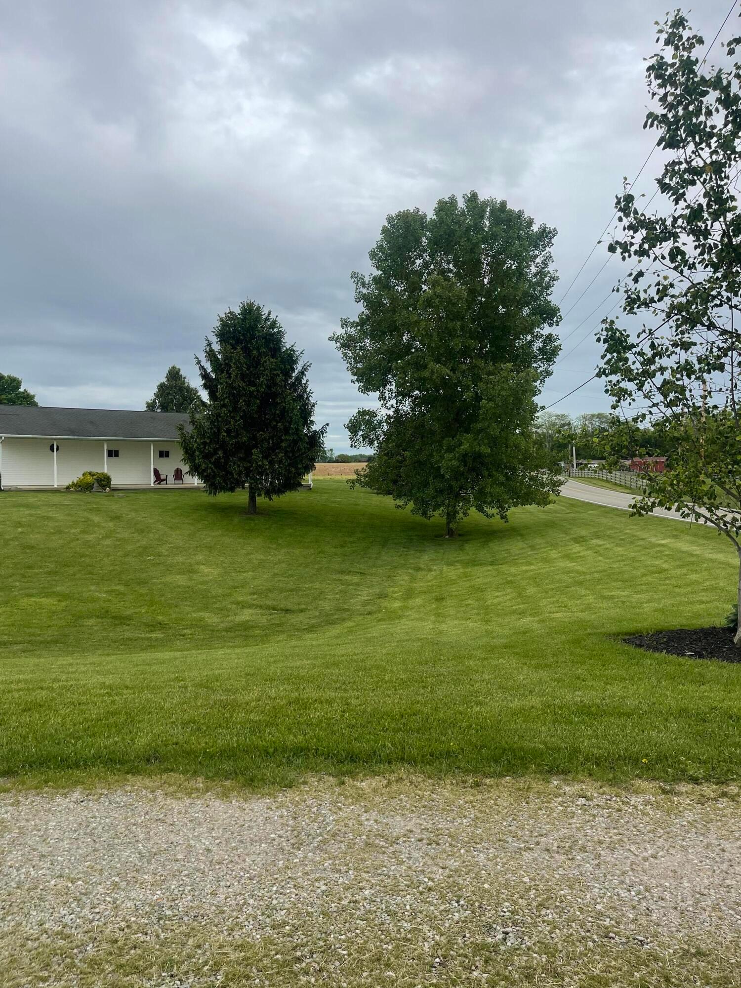 1052 Beehive Grove, Grove City, Ohio image 5