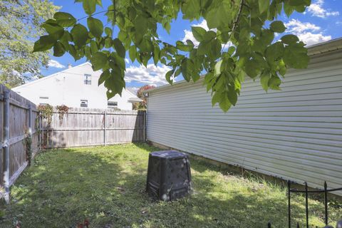 Tiny photo for 359 W 4th Street, Chillicothe, OH 45601 (MLS # 225039630)