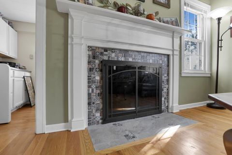 Tiny photo for 359 W 4th Street, Chillicothe, OH 45601 (MLS # 225039630)