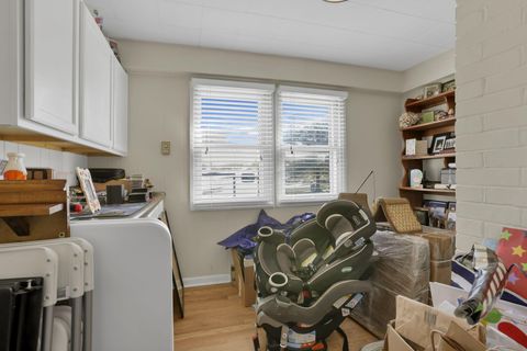 Tiny photo for 359 W 4th Street, Chillicothe, OH 45601 (MLS # 225039630)