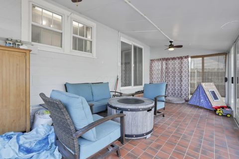 Tiny photo for 359 W 4th Street, Chillicothe, OH 45601 (MLS # 225039630)