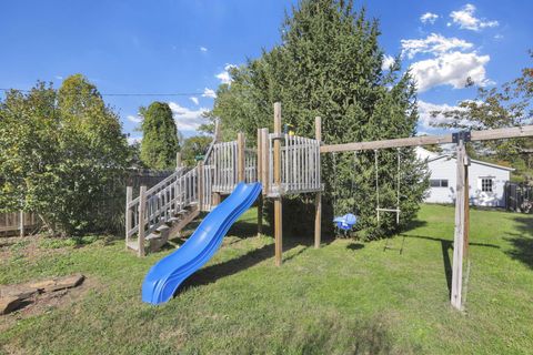 Tiny photo for 359 W 4th Street, Chillicothe, OH 45601 (MLS # 225039630)