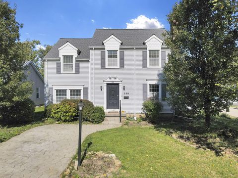 Tiny photo for 359 W 4th Street, Chillicothe, OH 45601 (MLS # 225039630)