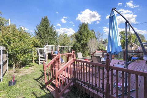 Tiny photo for 359 W 4th Street, Chillicothe, OH 45601 (MLS # 225039630)