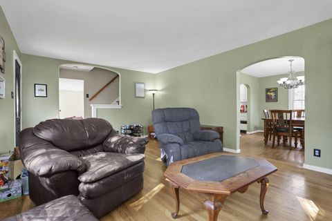Tiny photo for 359 W 4th Street, Chillicothe, OH 45601 (MLS # 225039630)