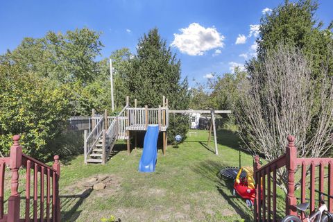 Tiny photo for 359 W 4th Street, Chillicothe, OH 45601 (MLS # 225039630)