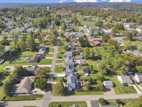 Tiny photo for 359 W 4th Street, Chillicothe, OH 45601 (MLS # 225039630)