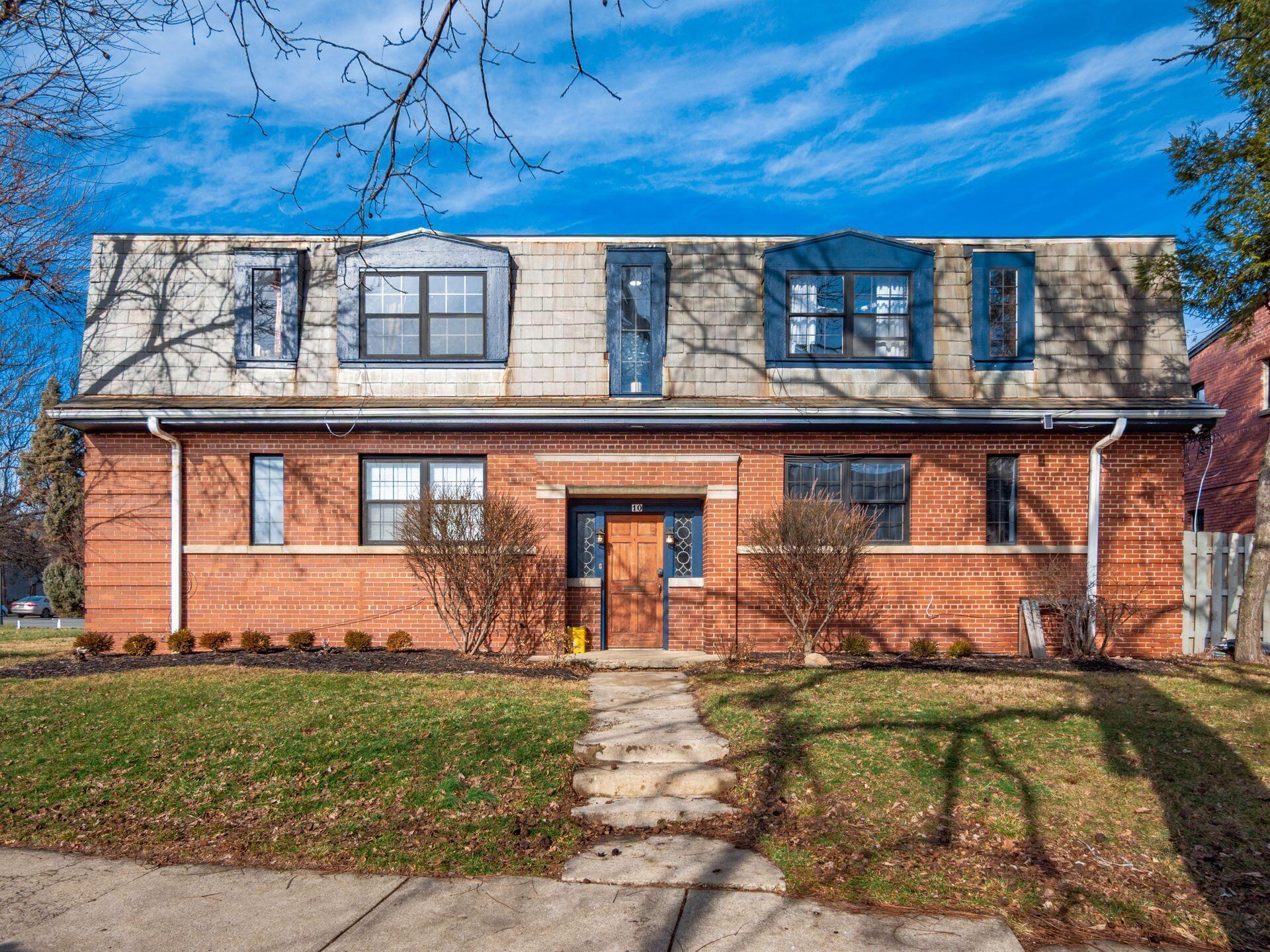 10 - 20 E Deshler Avenue