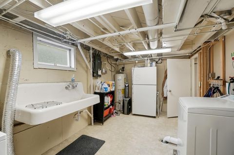 Tiny photo for 35 Hiawatha Avenue, Westerville, OH 43081 (MLS # 225042097)